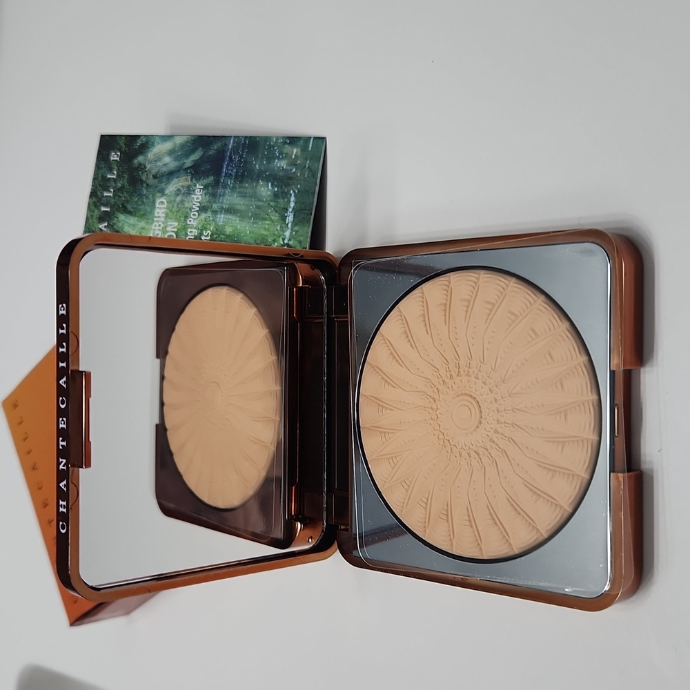 Chantecaille Perfect Blur Finishing Powder